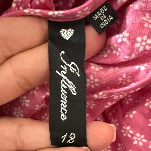 LOT OF DRESSES - Picture 11 of 12